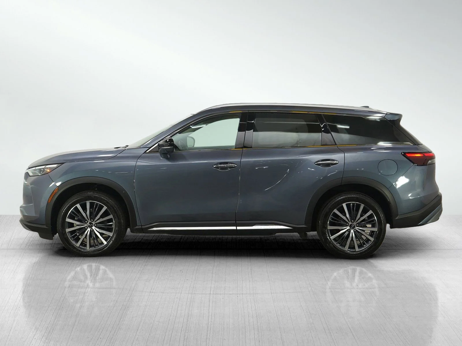 Used 2023 INFINITI QX60 Sensory with VIN 5N1DL1GS5PC367261 for sale in Burnsville, Minnesota