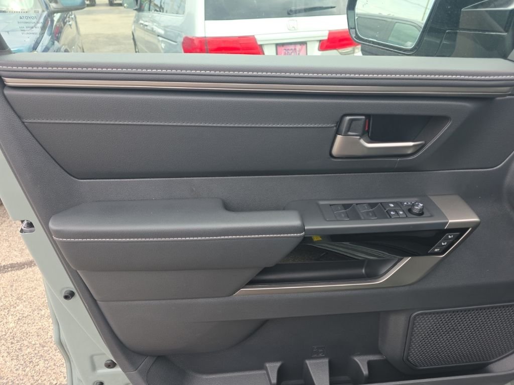 Certified Used 2026  Toyota Limited image 16