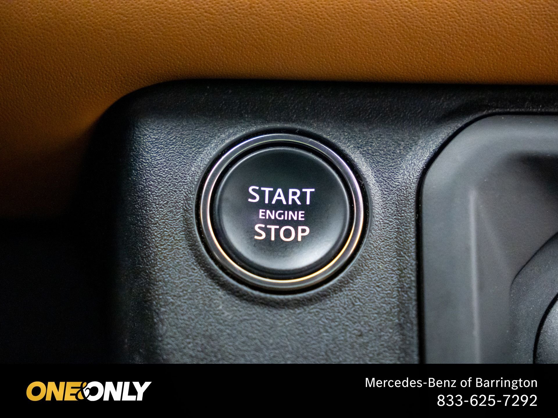 Used 2023 Gray Land Rover X-Dynamic SE image 24