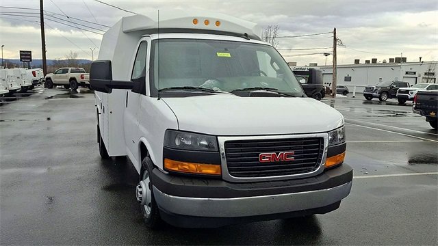 New 2025 Summit White GMC 1WT image 4