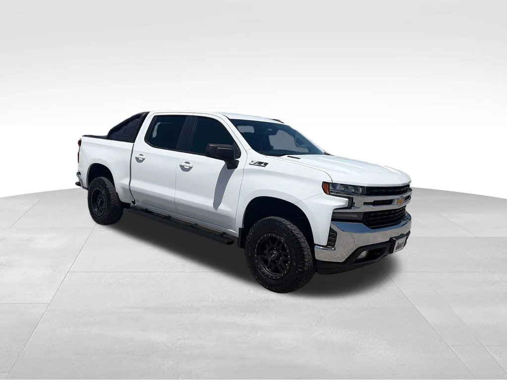 Used 2020 White Chevrolet LT image 8