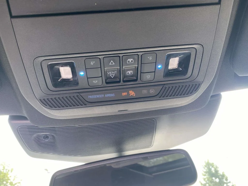 Used 2023 Agate Black Metallic Ford Platinum image 29