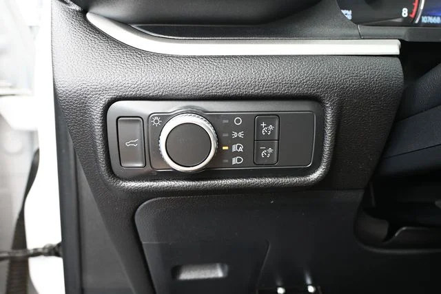 Used 2022 White Ford XLT image 24