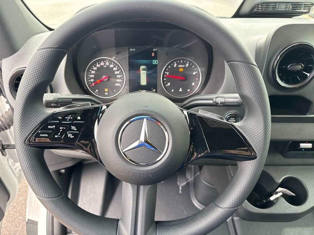 2025 Mercedes-Benz Sprinter Cargo Van Base - Photo 10