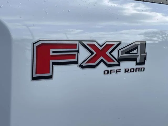 2026 Ford F-350 Super Duty Lariat - Photo 8