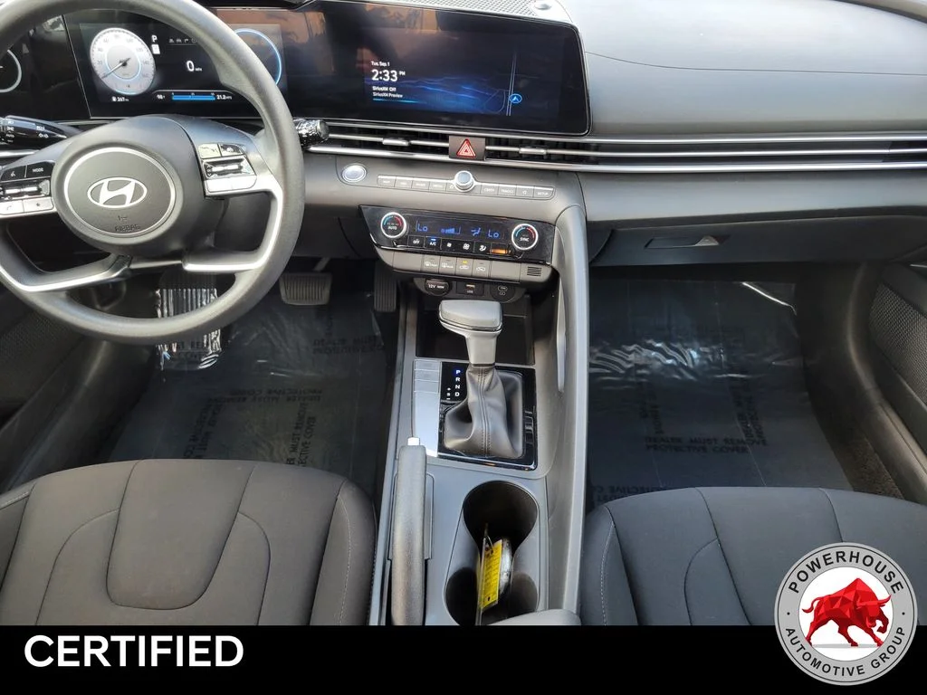 Used 2024 White Hyundai SEL image 19