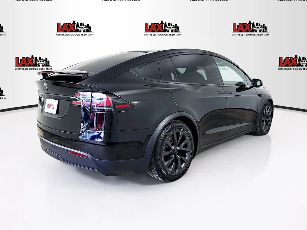 Used 2023 Black Tesla Standard Range image 7
