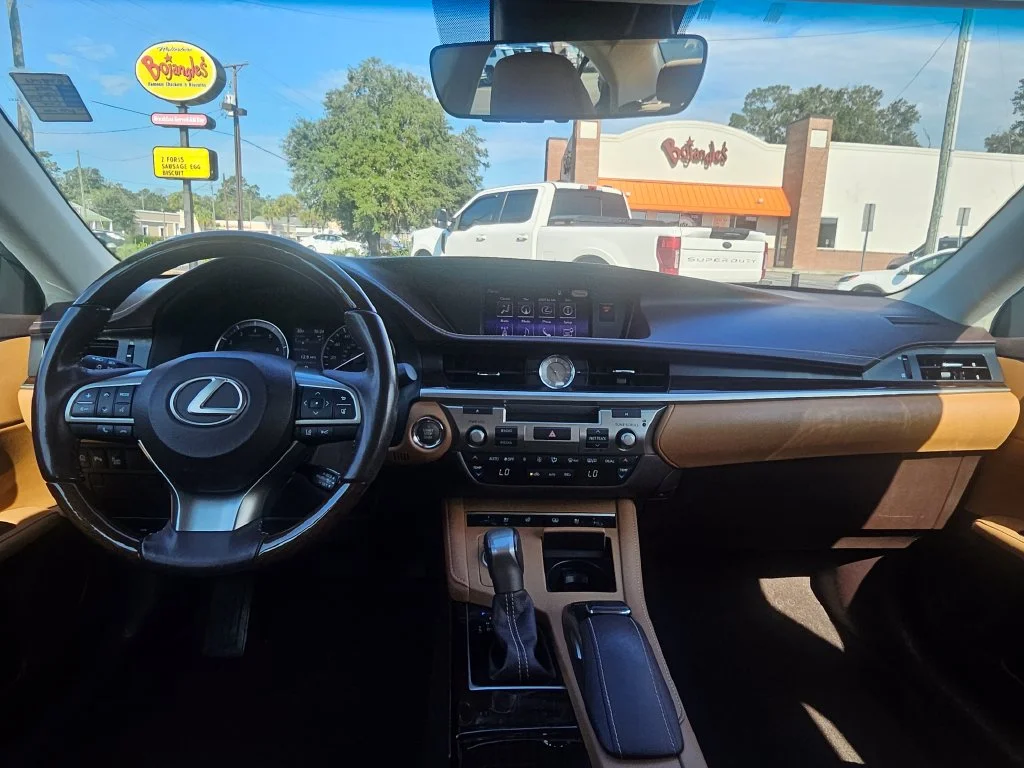 Used 2016 Silver Lining Metallic Lexus 350 image 5