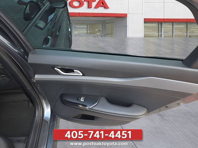 Used 2021 Gray Kia LXS image 25