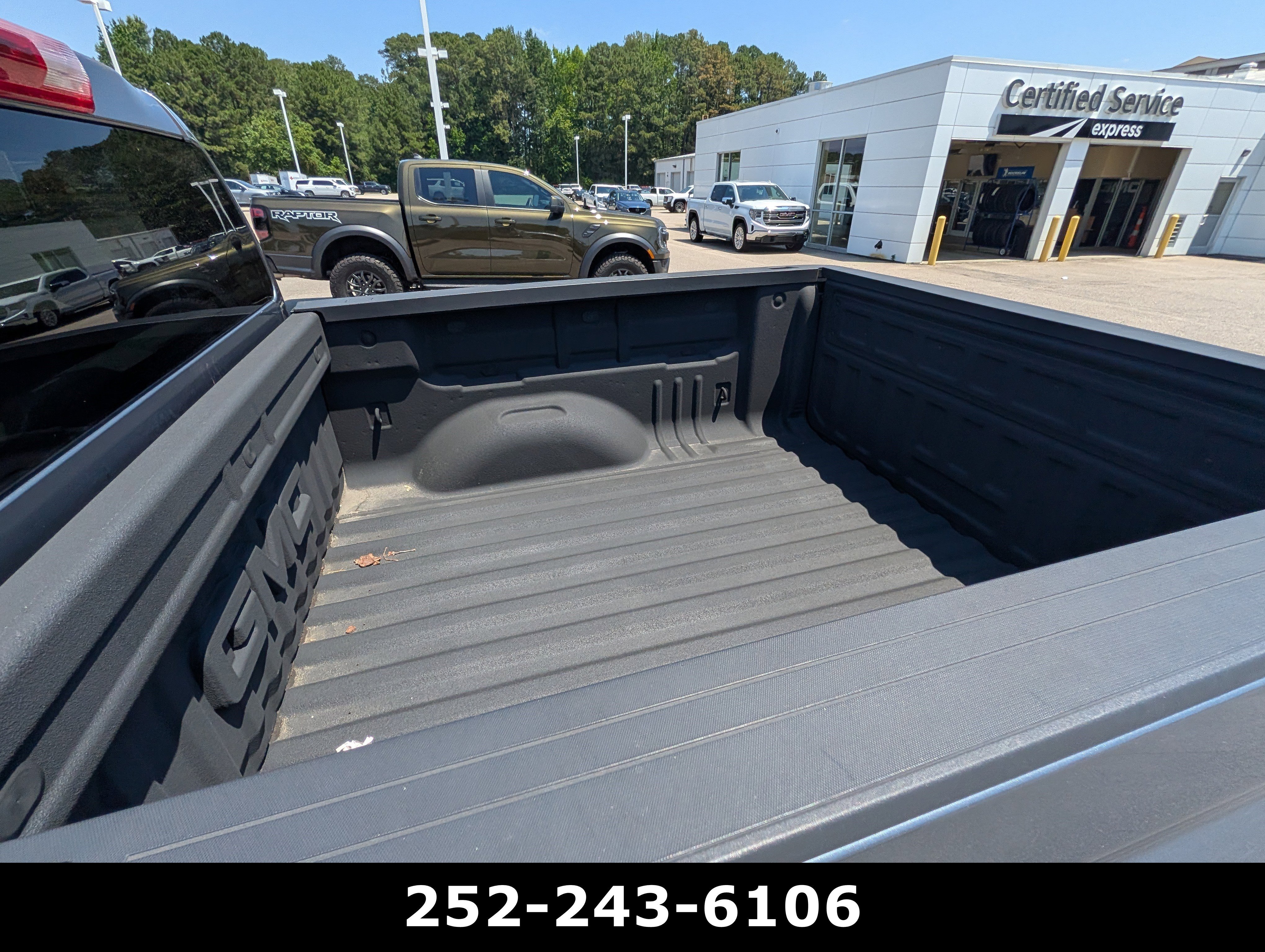 Used 2020 Satin Steel Metallic GMC 2WD SLE image 11