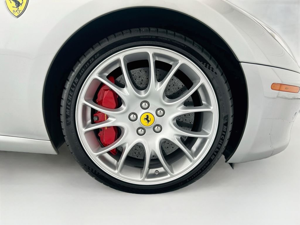Used 2009  Ferrari  image 26