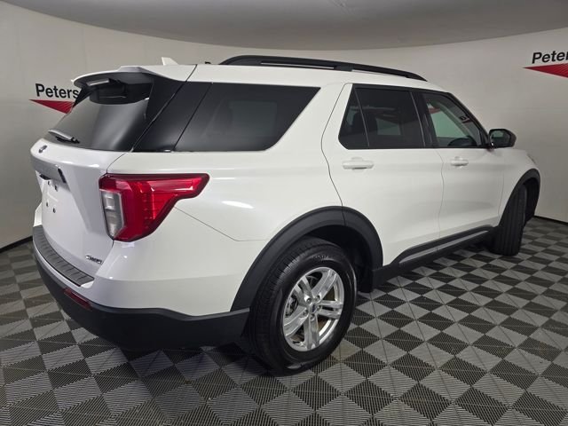 Used 2023 White Metallic Ford XLT image 33