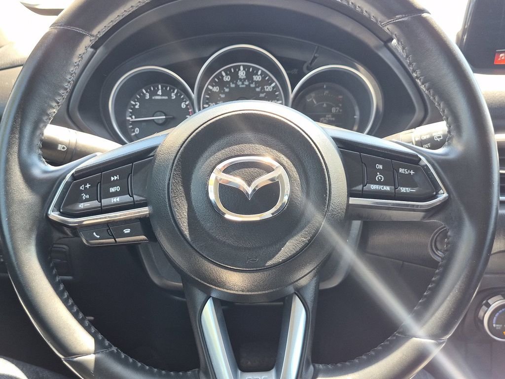 Used 2018 Sonic Silver Metallic Mazda Sport image 24