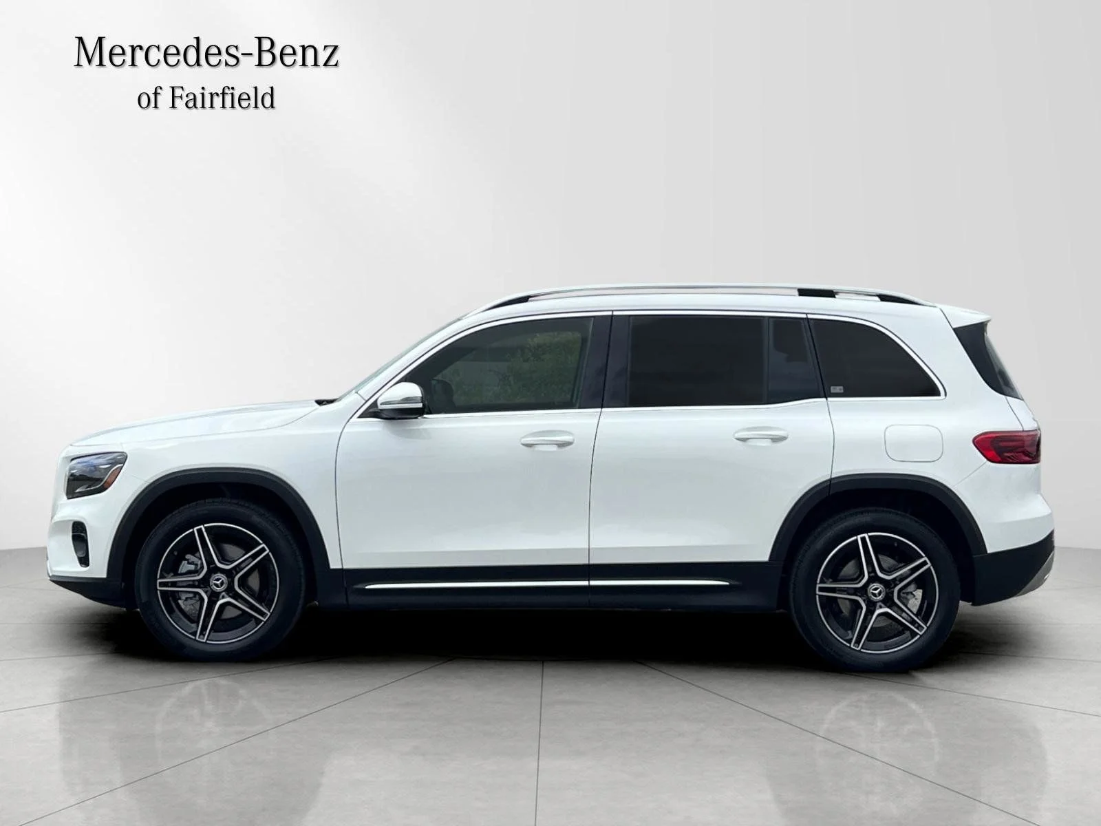 New 2026 White Mercedes-Benz GLB 250 image 5