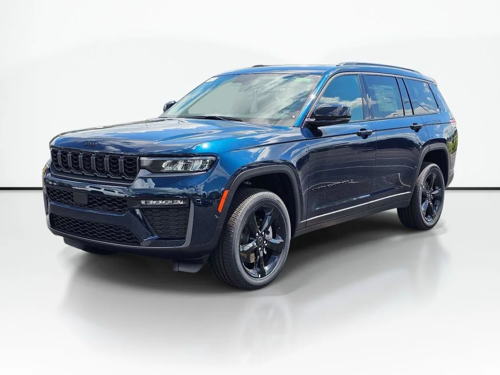 New 2027 Fathom Blue Pearl-Coat Paint Jeep Limited image 1