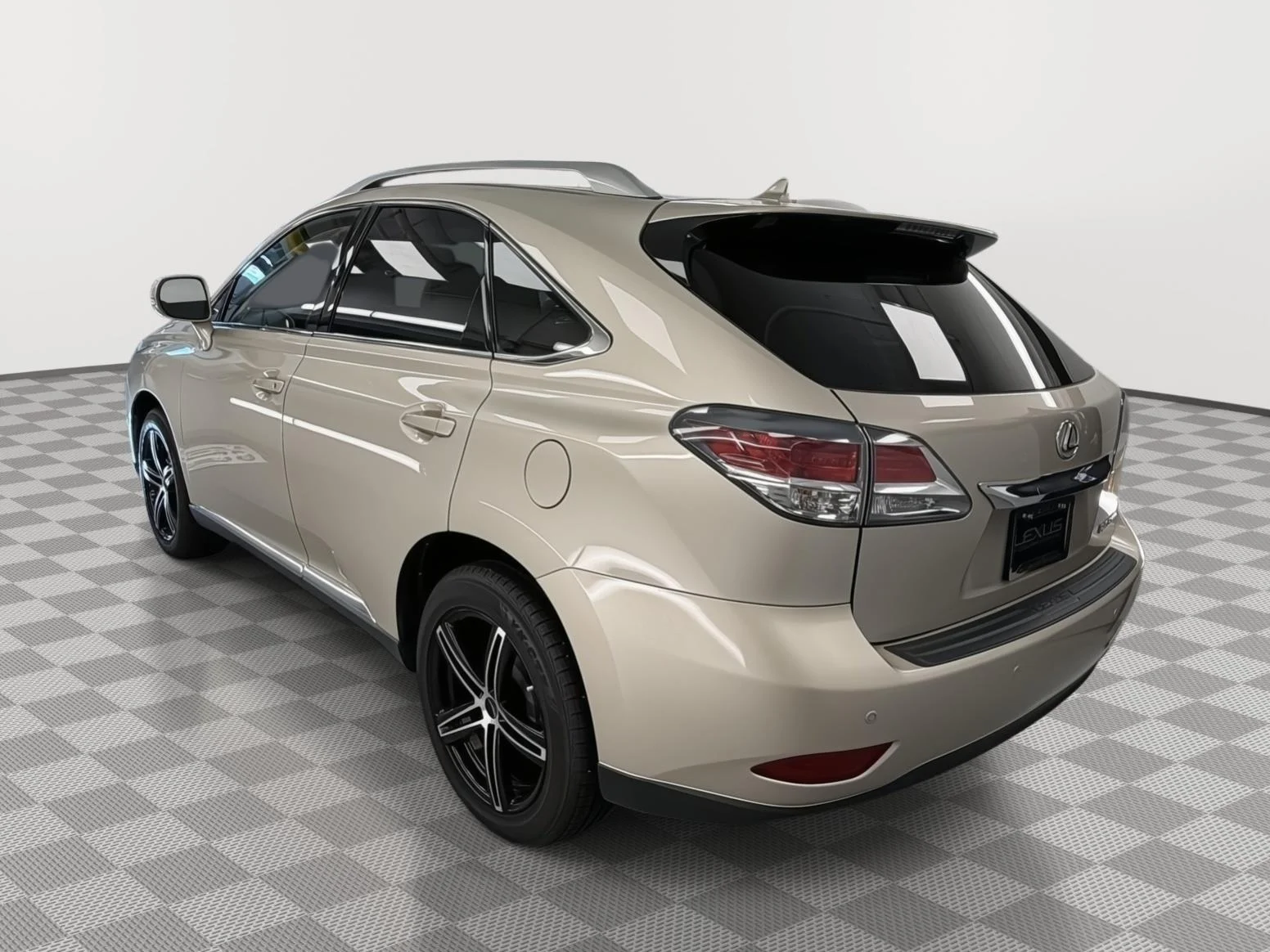 Used 2013 Satin Cashmere Metallic Lexus Base image 8