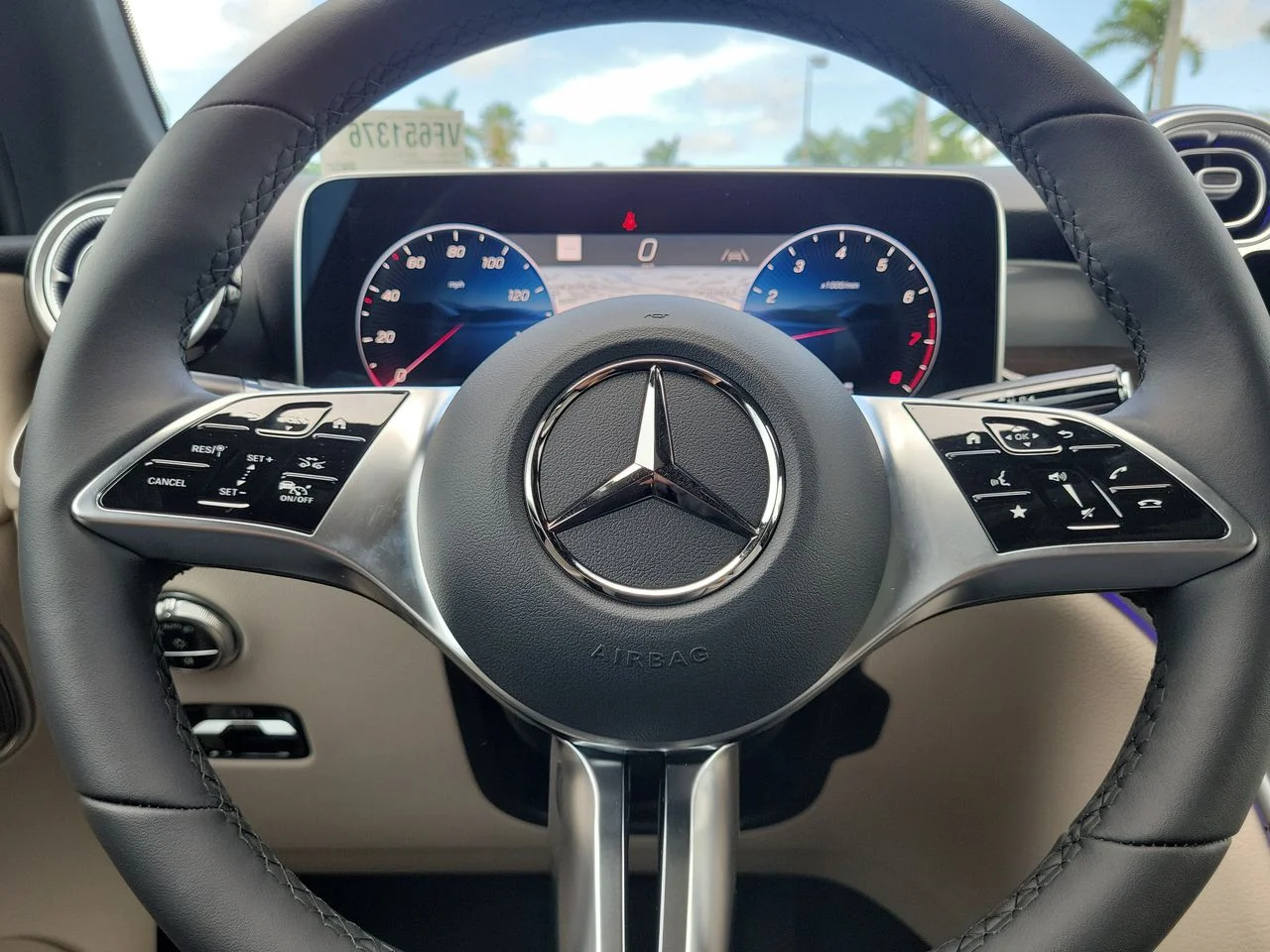 New 2027 Black Mercedes-Benz GLC 300 image 32