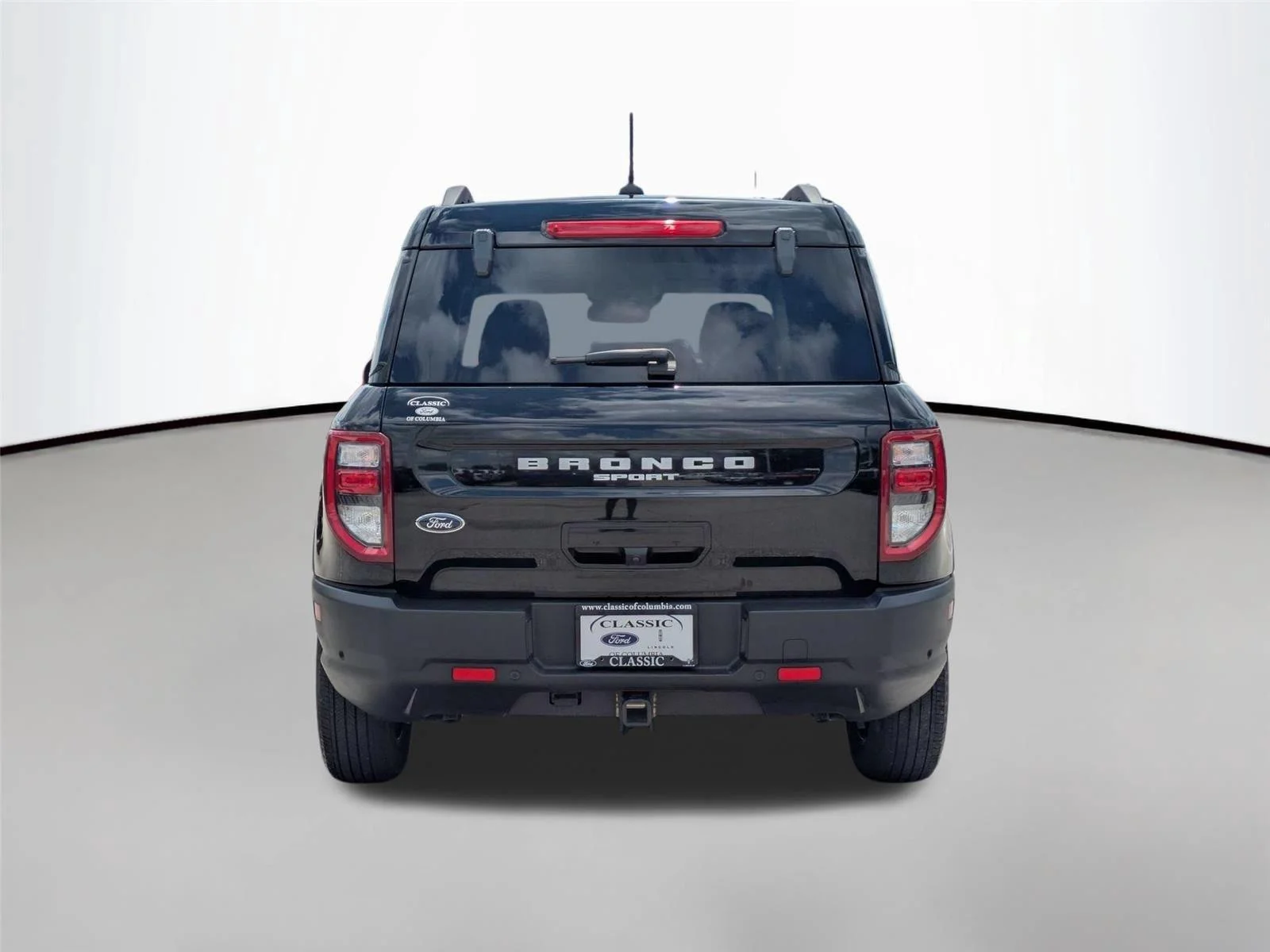 Used 2023 Shadow Black Ford Outer Banks image 6