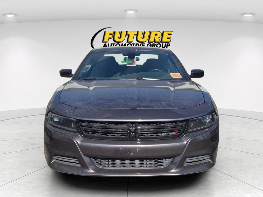 Used 2023 Gray Dodge SXT image 2