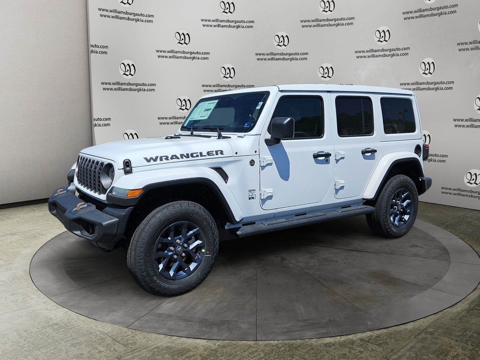 2026 Jeep Wrangler 85th Anniversary Edition's photo