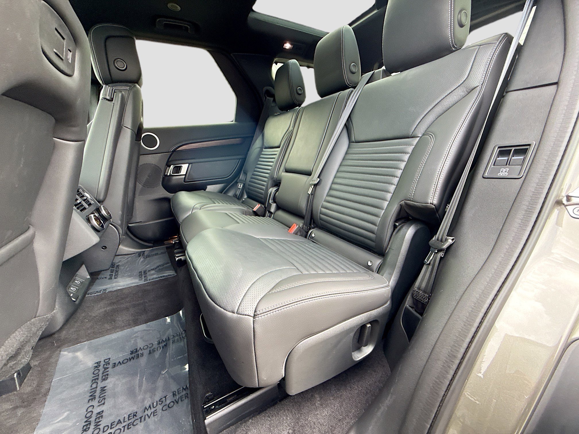 Certified Used 2025 Silver Land Rover Dynamic SE image 22