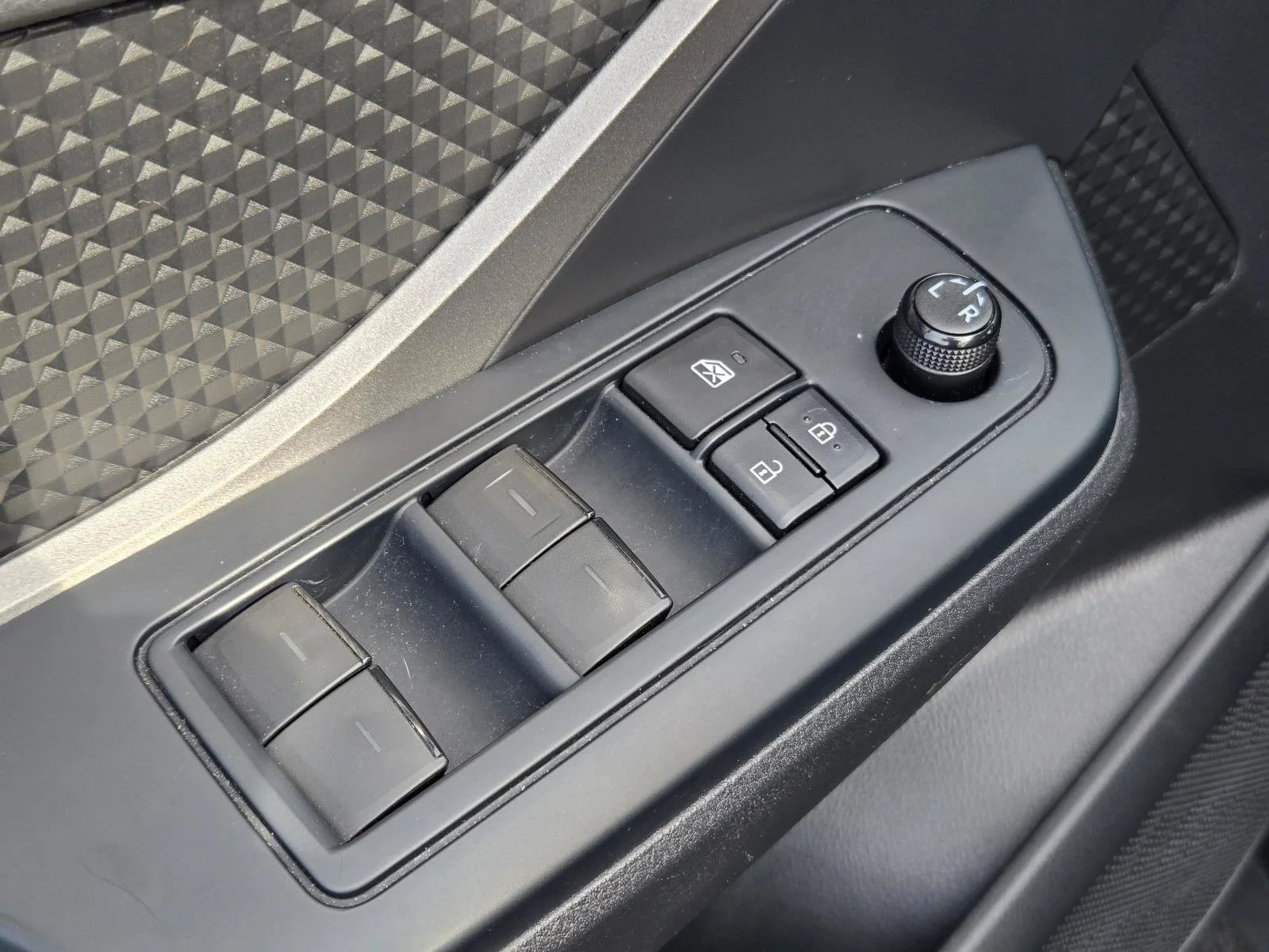 Used 2021 Gray Toyota LE image 17