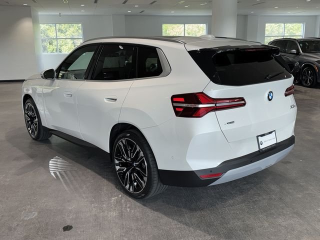 New 2026 Mineral White Metallic BMW 30 xDrive image 5