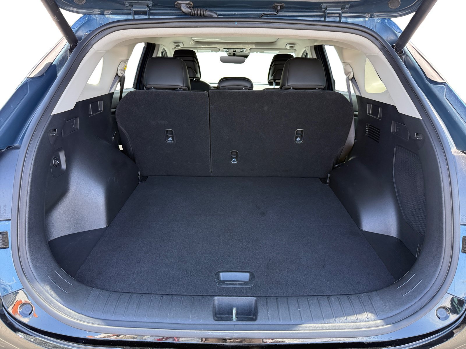 Used 2025 Vesta Blue Kia SX-Prestige image 17