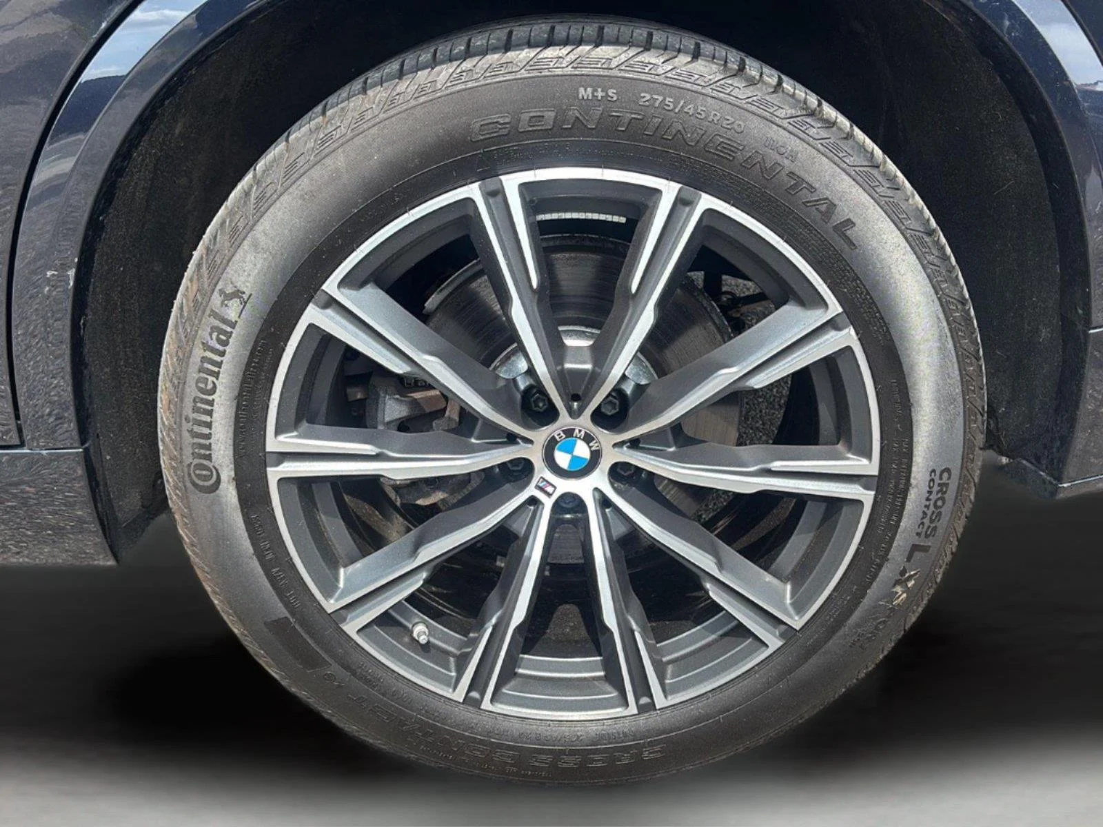 Used 2023 Carbon Black Metallic BMW xDrive40i image 41