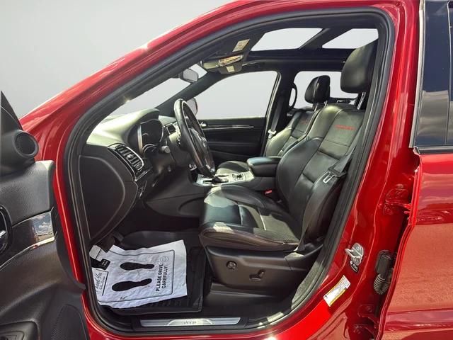 Used 2021 Red Jeep Trailhawk image 10