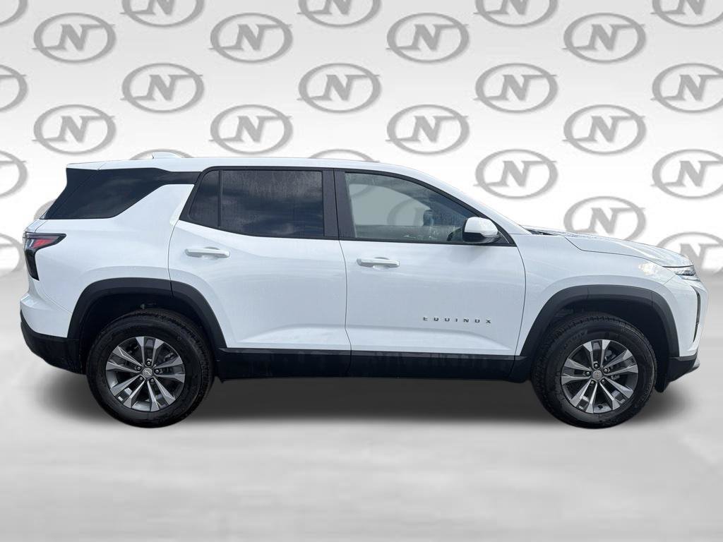 2027 Chevrolet Equinox LT - Photo 13