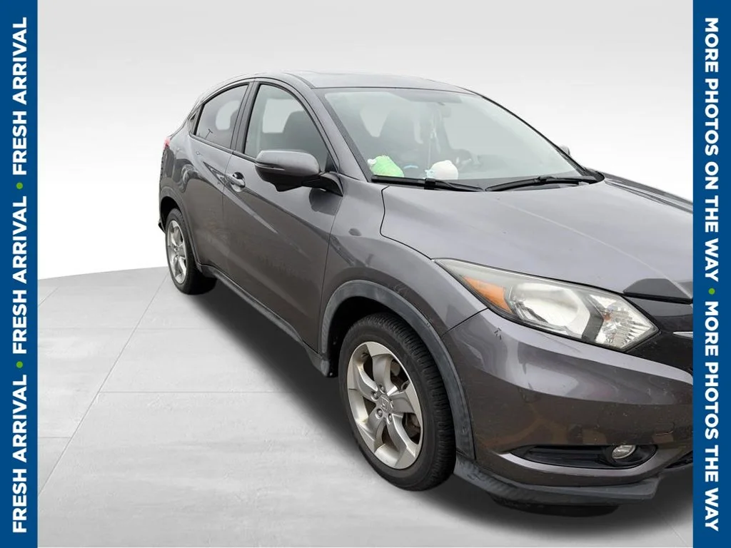 Used 2017  Honda EX image 1