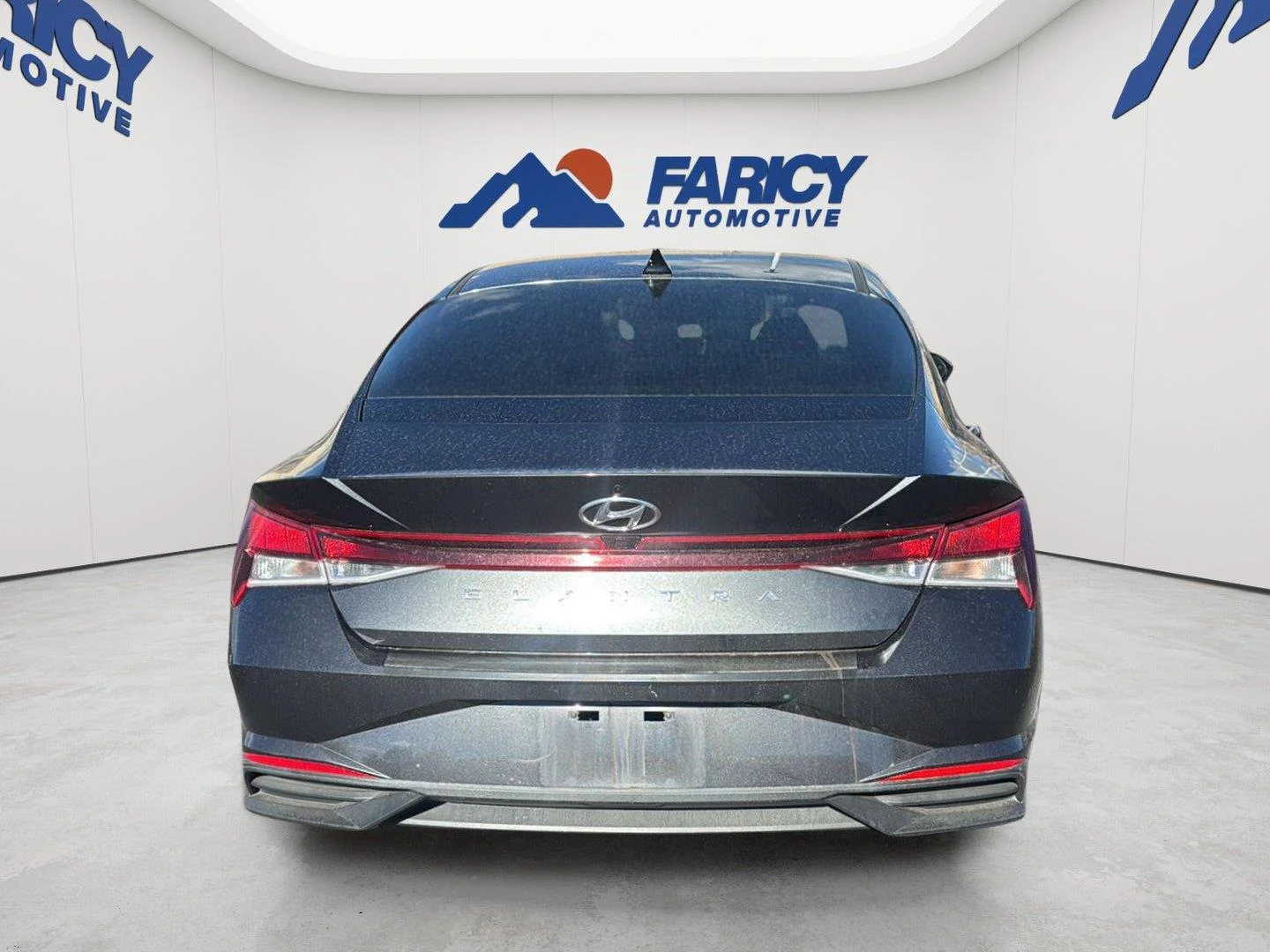 Used 2023 Portofino Gray Hyundai SEL image 5