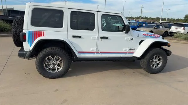 New 2027 Bright White Clear-Coat Paint Jeep  image 8