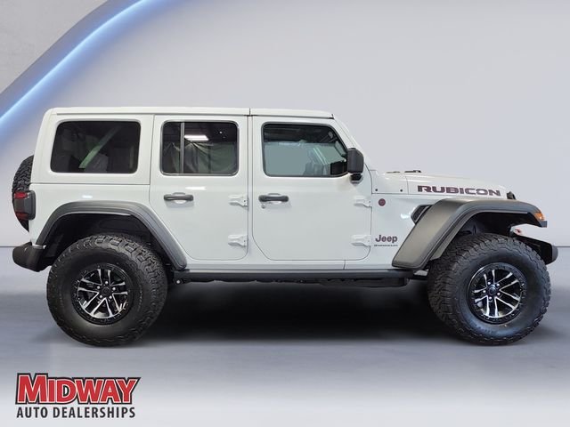 New 2026 Bright White Clear-Coat Exterior Paint Jeep Rubicon image 6