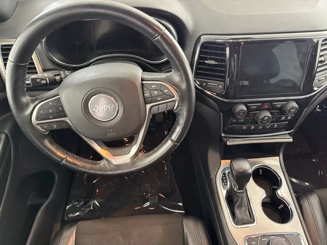 Used 2022 Gray Jeep Laredo X image 24