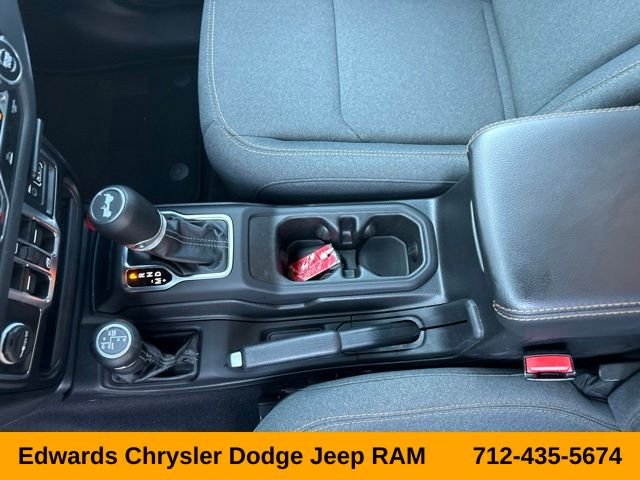 Used 2025 Gray Jeep Sahara 4xe image 17