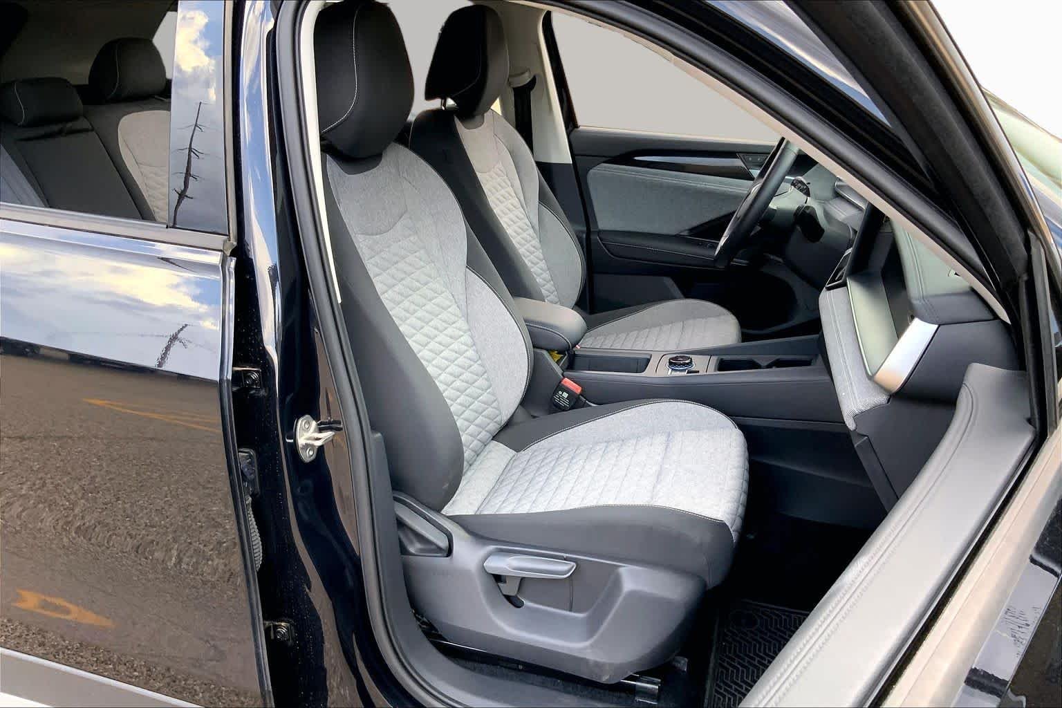 Used 2026 Deep Black Pearl Volkswagen S image 9