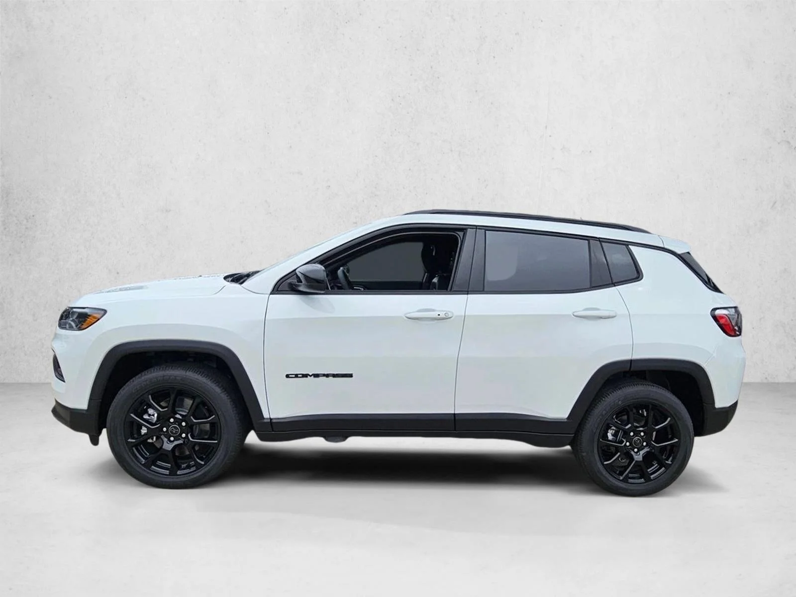 New 2026 Bright White Clearcoat Jeep Latitude Altitude image 5