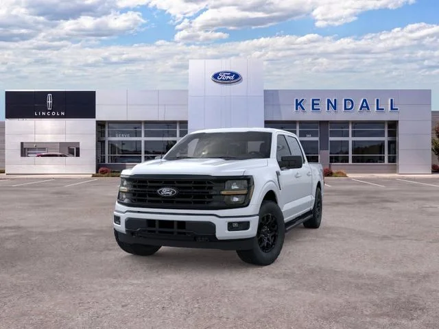 New 2026 Oxford White Ford XLT image 2