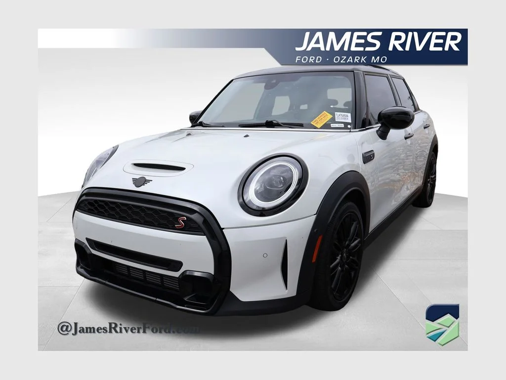 2024 MINI Hardtop Cooper S's photo