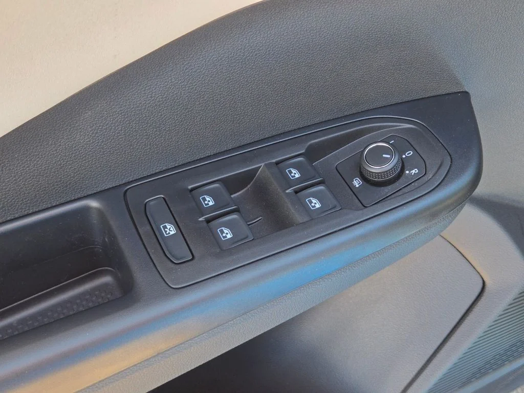 New 2026 Blue Volkswagen 1.5T SE image 10