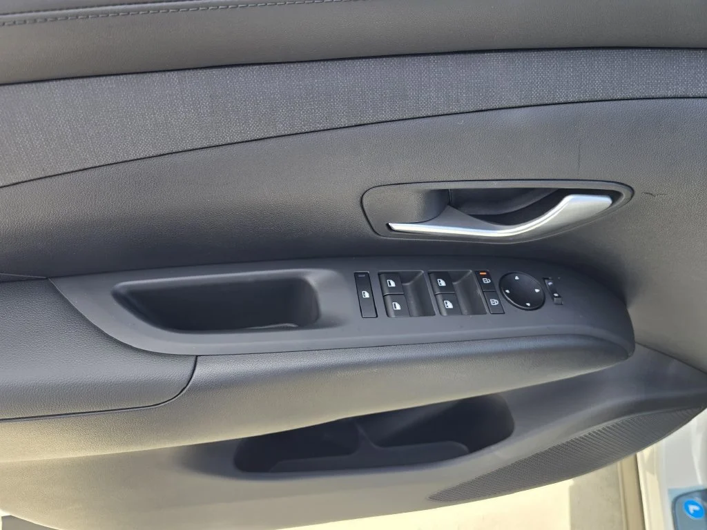 New 2026 Gray Hyundai SEL Premium image 17