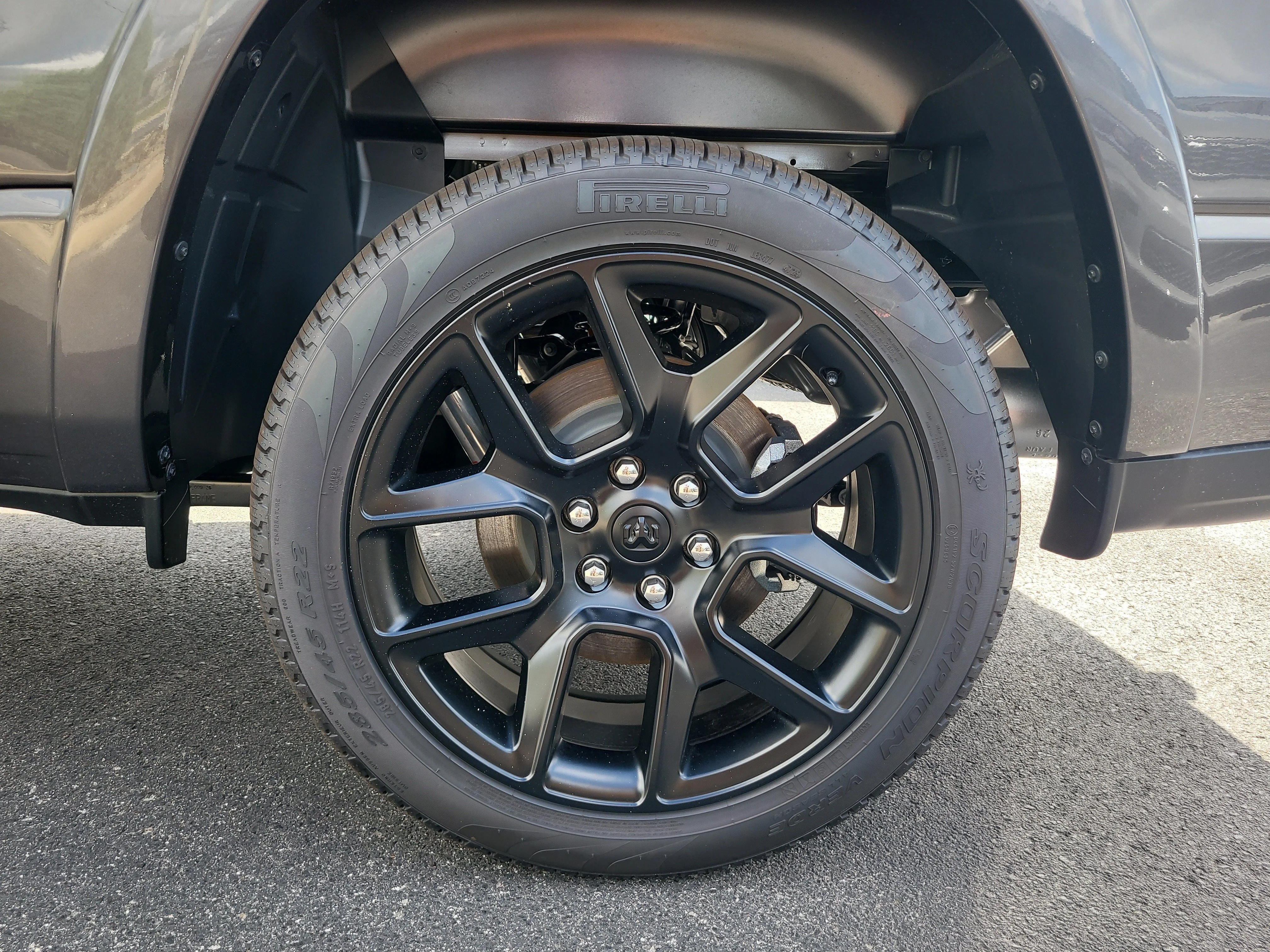 New 2026 Granite Crystal Metallic Clearcoat Ram Laramie image 9