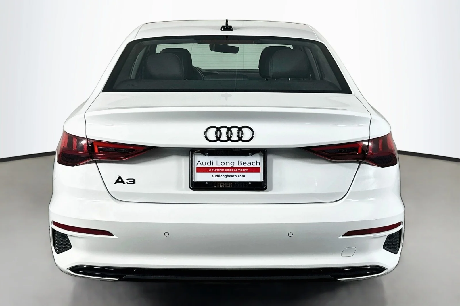 Used 2023 Ibis White Audi Premium image 3