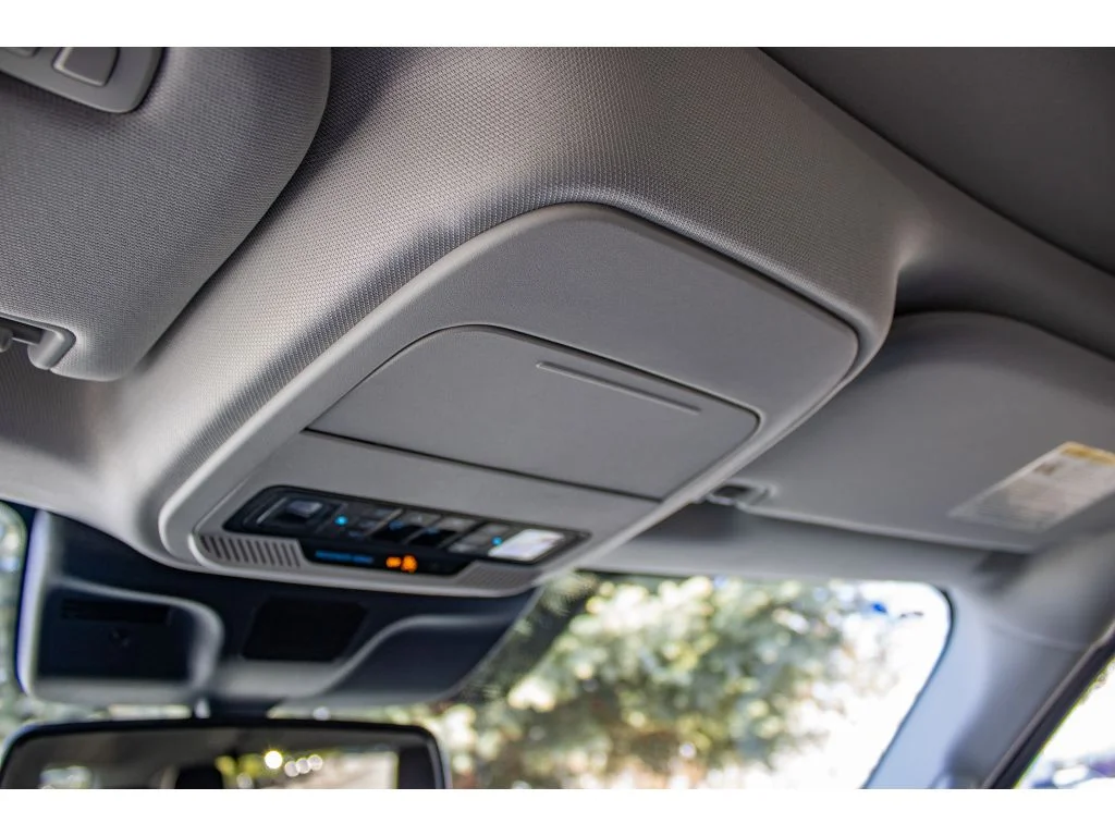 New 2026 Star White Metallic Tri-Coat Ford Platinum® image 56