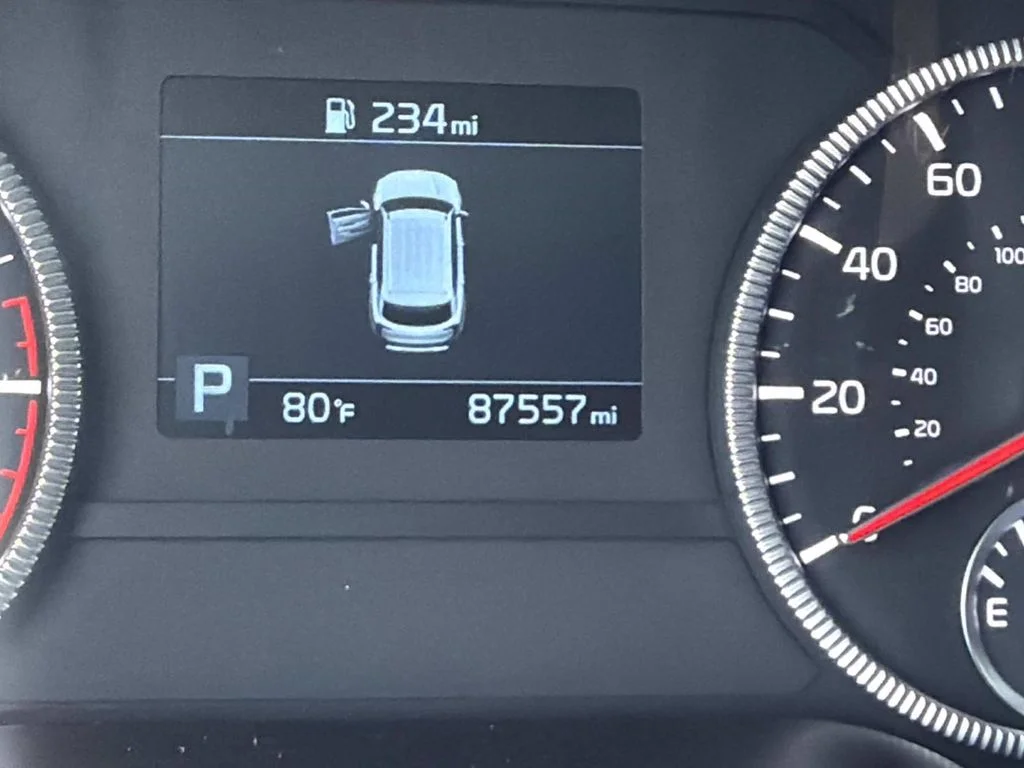 Used 2022 GRAVITY GREY Kia S image 21