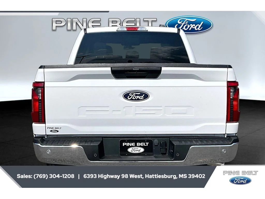 Used 2025 Oxford White Ford XLT image 4
