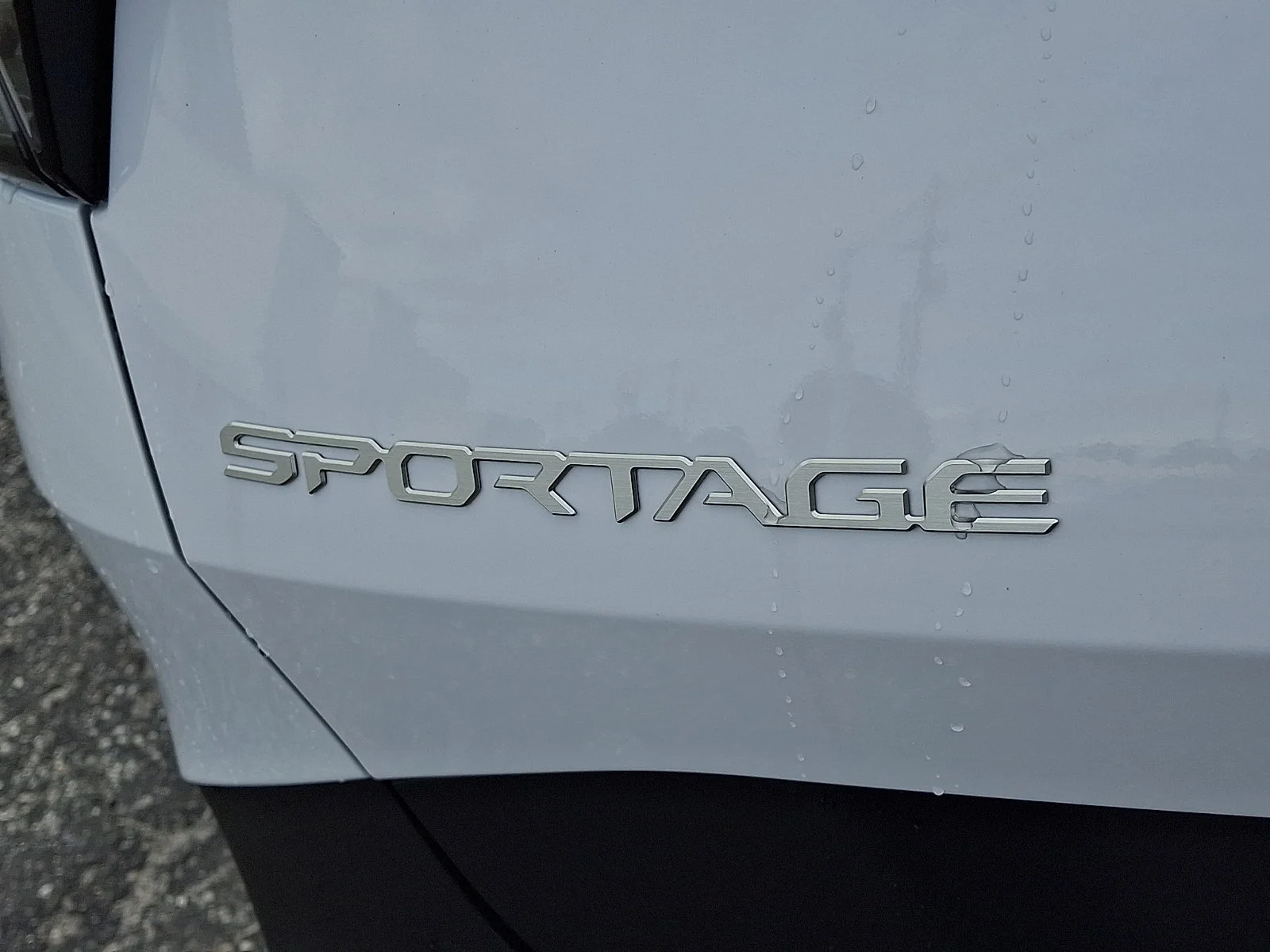 New 2027 White Kia EX image 22