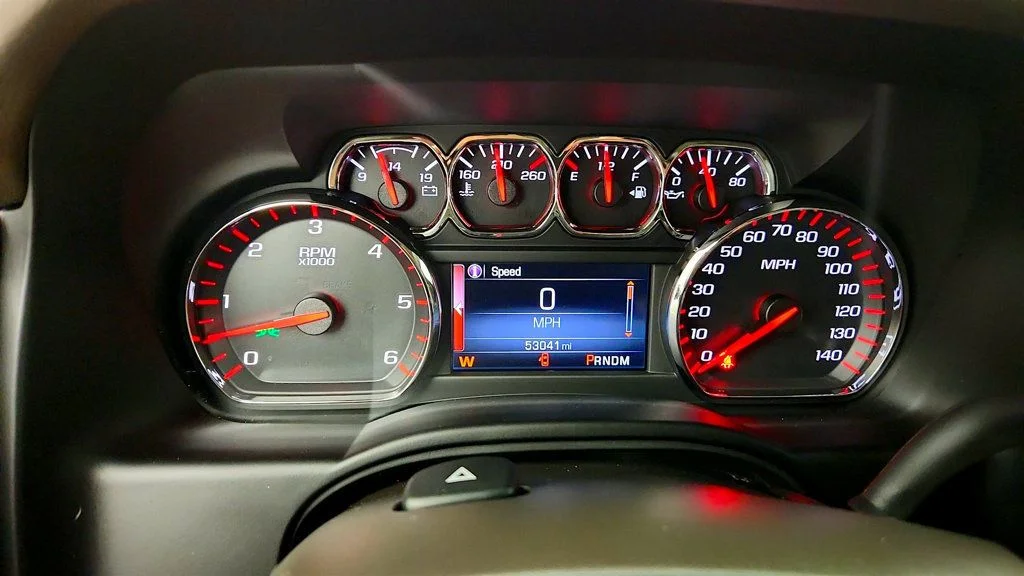 Used 2015 Onyx Black GMC 2WD 4dr SLE w/ HD Trailering Package image 15